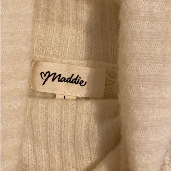 Cute turtleneck crop sweater - Picture 4 of 7